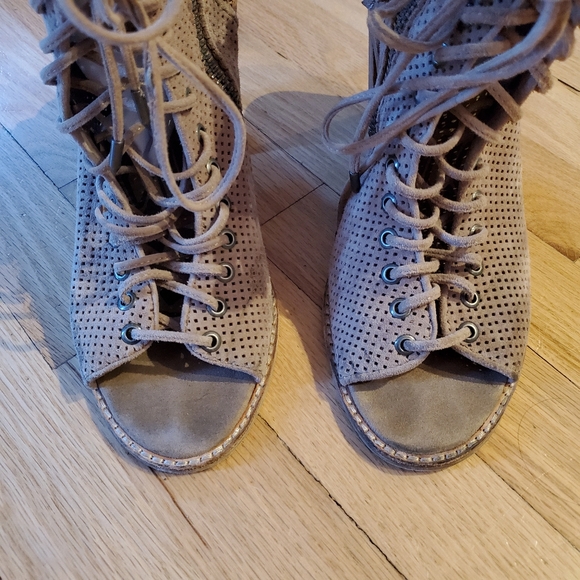 Dolce vita tan suede lace up block heels - Picture 6 of 7